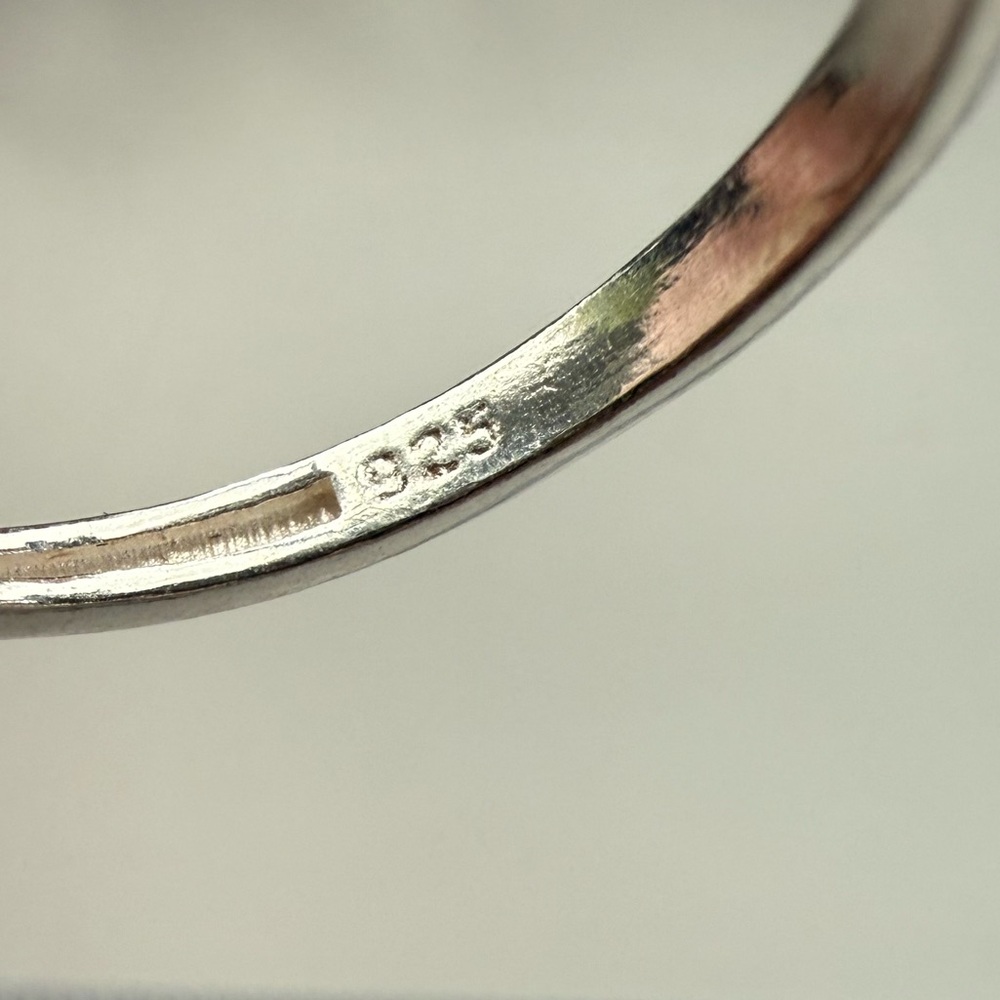 925 Solitaire Ring - Picture 7 of 9